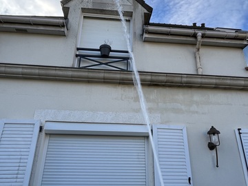 Couvreur à Othis - Nettoyage complet des façades et pignon