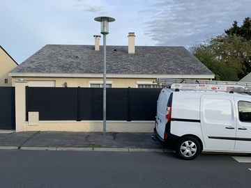 Enlèvement des mousses manuellement suivi d’un traitement de toiture secteur Champigny-sur-Marne